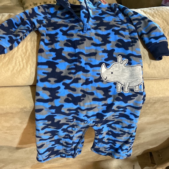 Carters 3piece baby boy bundle size 0-3 mo - Picture 9 of 10